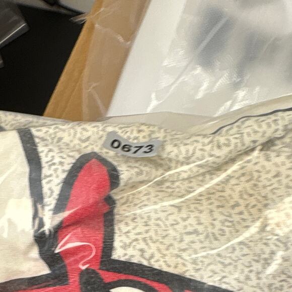 VINTAGE 90s Chicago Bulls NBA Shirt Men 2XL White Graphic Starter Basketball Tee - Picture 9 of 9